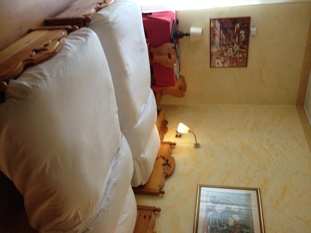 Meuble Villa Neve Cortina dʼAmpezzo Eksteriør billede