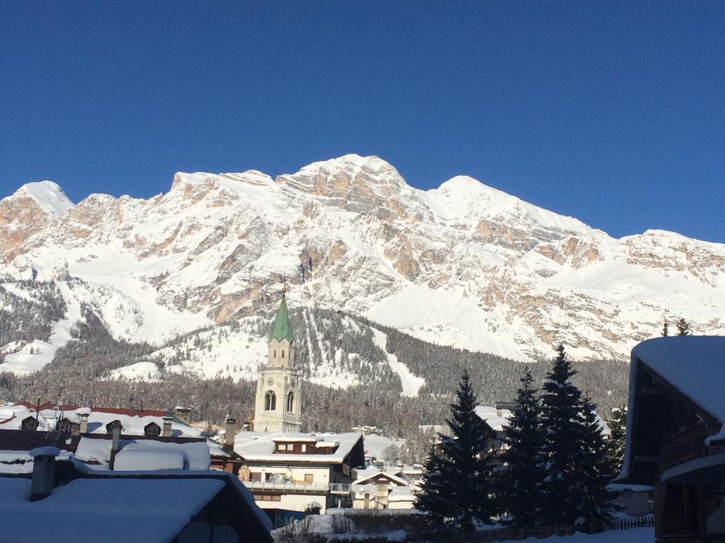 Meuble Villa Neve Cortina dʼAmpezzo Eksteriør billede