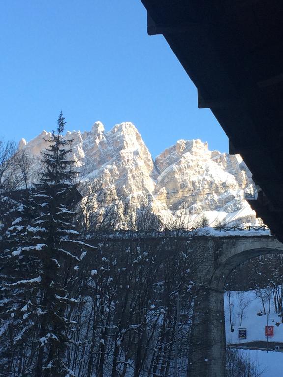 Meuble Villa Neve Cortina dʼAmpezzo Eksteriør billede
