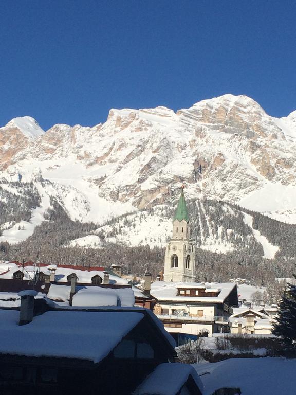 Meuble Villa Neve Cortina dʼAmpezzo Eksteriør billede