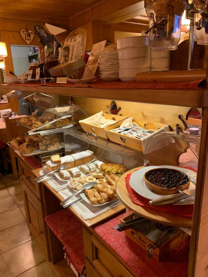 Meuble Villa Neve Cortina dʼAmpezzo Eksteriør billede